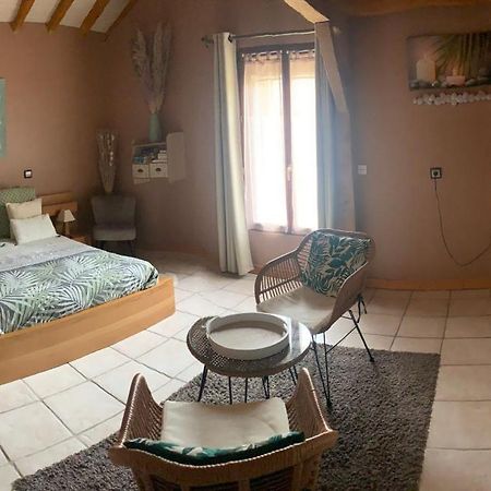 Mesnil-Saint-Père Chambre Salon Independant, Salle De Bain Wc Prives, Jardin Prive, Piscine Partagee Pres D'Un Lac מראה חיצוני תמונה